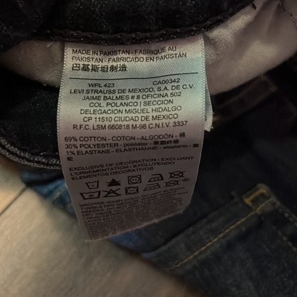 Levi Strauss modern skinny shorts medium wash - Picture 5 of 9